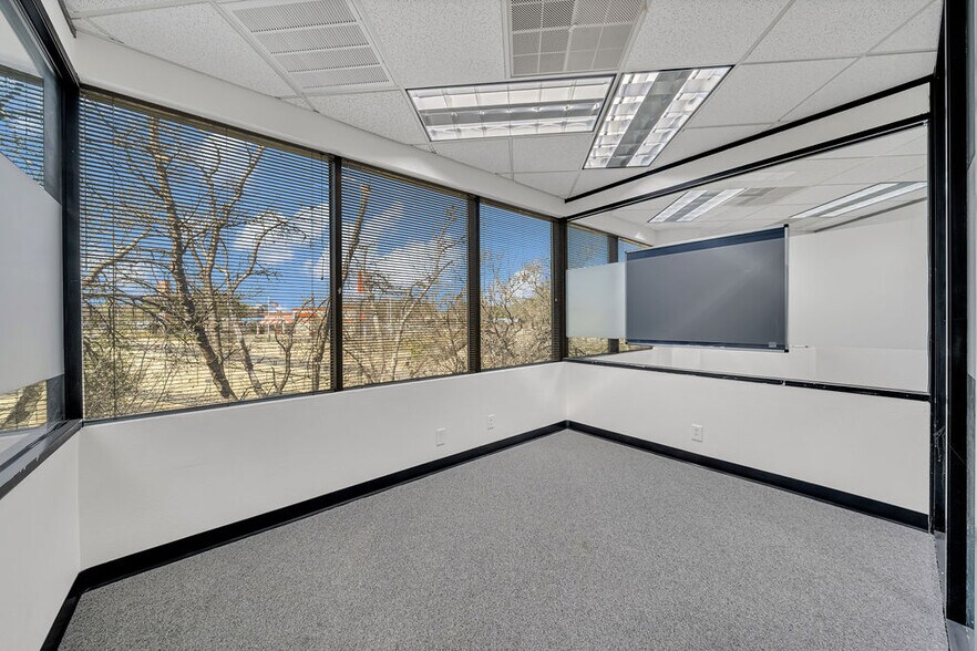 More Photos Of 4242 Medical Dr, San Antonio Medical For Sale