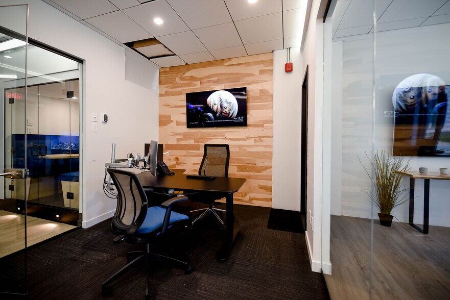 More Photos Of 2727 Rue Saint-Patrick, Montréal Coworking Space