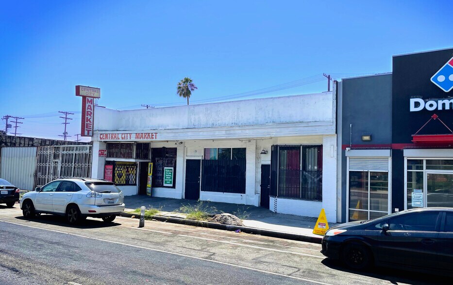 More Photos Of 10209 S Central Ave, Los Angeles Convenience Store For Lease