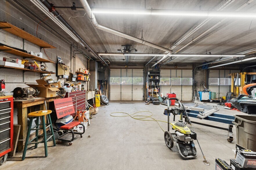 More Photos Of 4388 Shoreline Dr, Spring Park Storefront Retail Office For Sale