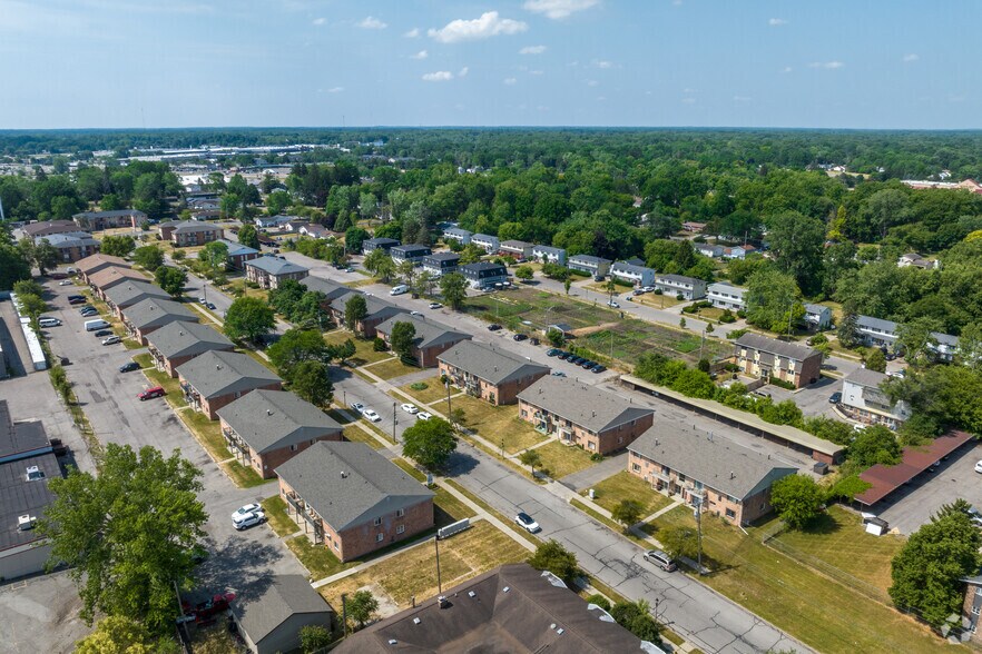More Photos Of 5723-5811 Richwood St, Lansing Apartments For Sale