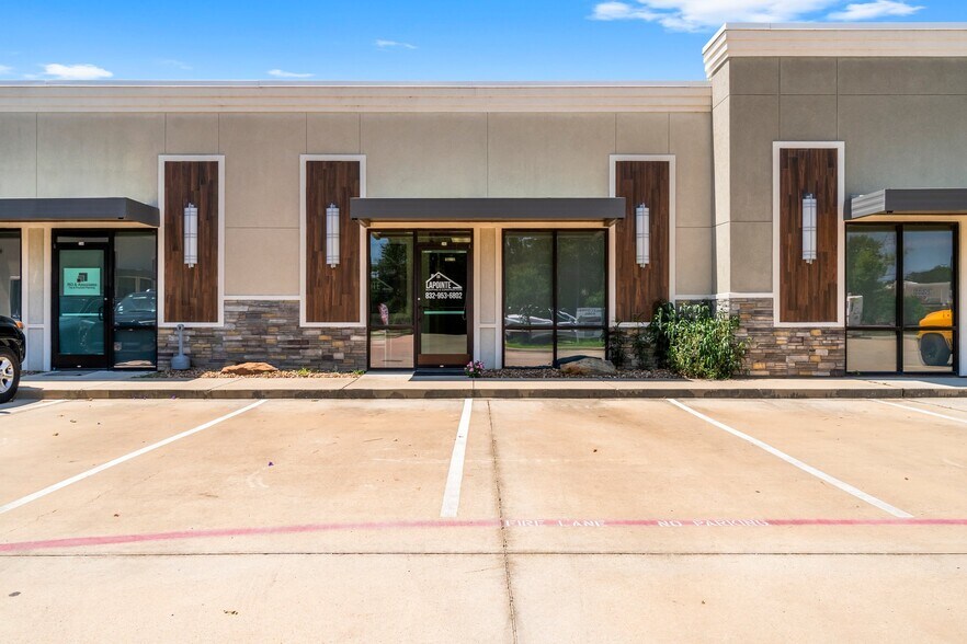 More Photos Of 28789 Hardin Store Rd, Magnolia Office For Sale