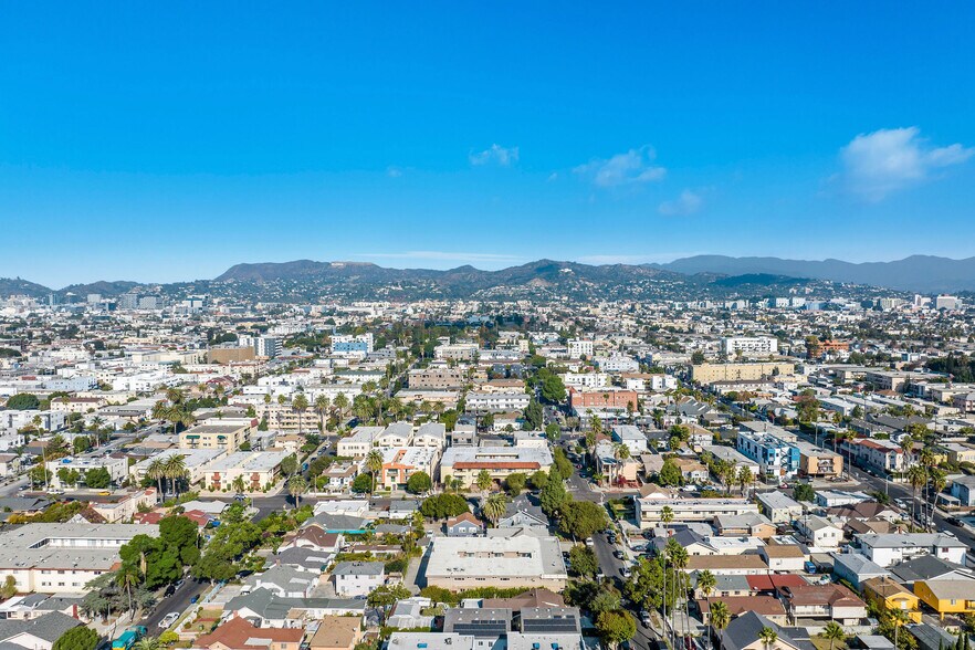 More Photos Of 423 N Harvard Blvd, Los Angeles Apartments For Sale