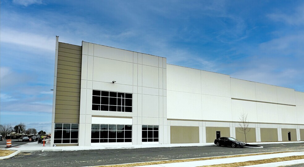 More Photos Of 0 Christiana Rd, New Castle Unknown For Lease