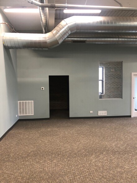 More Photos Of 2241-2245 S Michigan Ave, Chicago Loft Creative Space For Sale