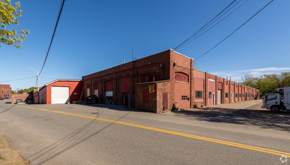 More Photos Of 58 Pulaski St, Peabody Unknown For Lease