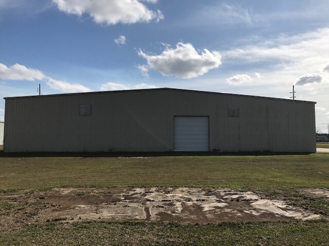 More Photos Of 716 Gil Harbin Industrial, Valdosta Warehouse For Lease