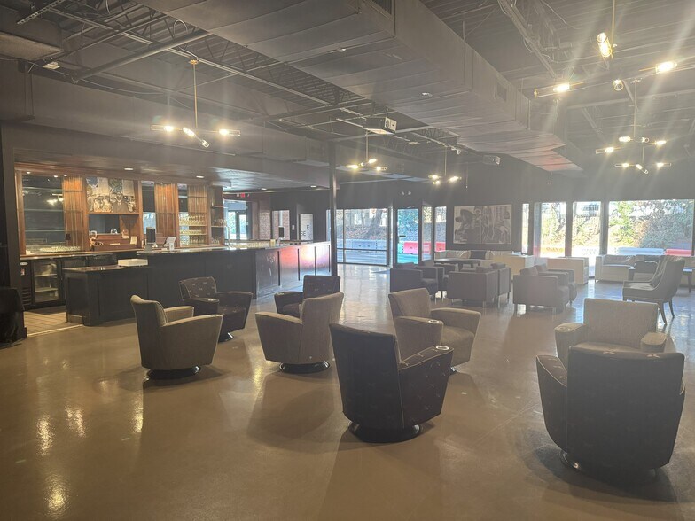 More Photos Of 223 S Brevard St, Charlotte Storefront Retail Office For Lease