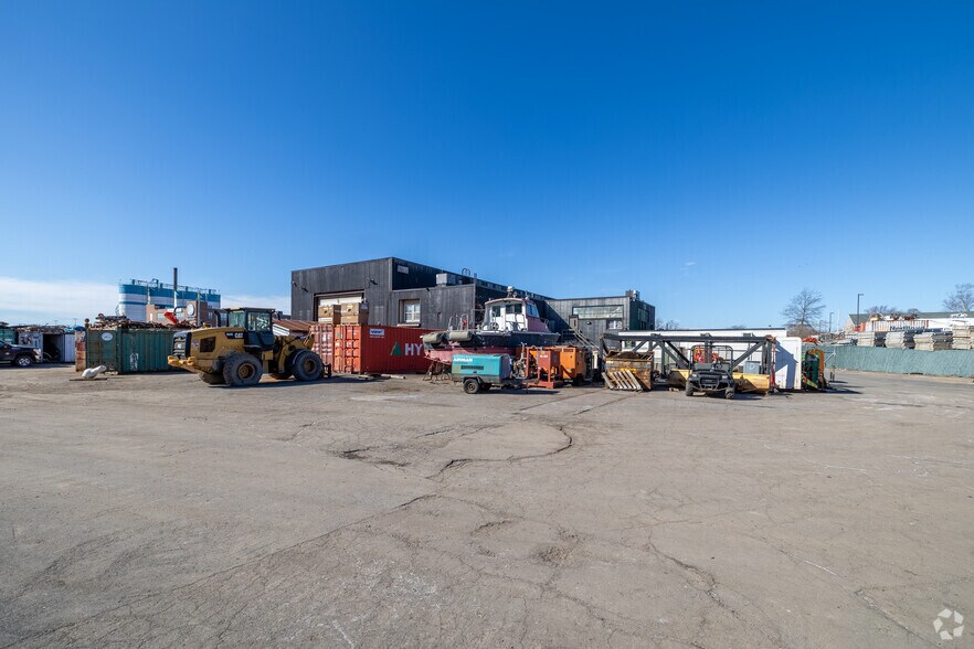 More Photos Of 555 South St, Quincy Land For Lease