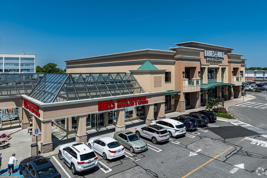 More Photos Of 23 Old Country Rd, Carle Place General Retail For Lease