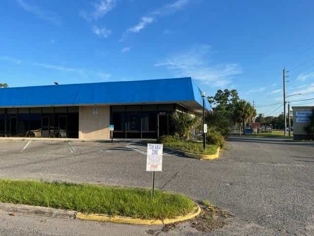 More Photos Of 580 Ellis Rd S, Jacksonville Office For Sale
