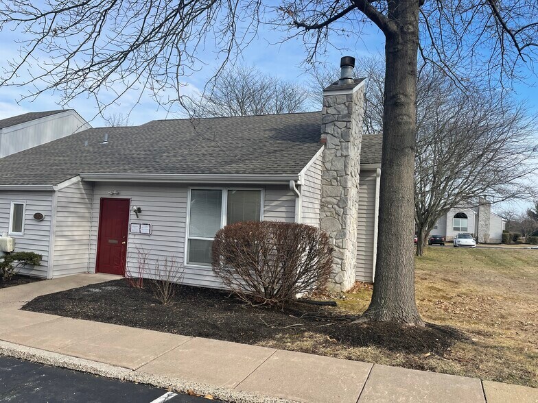 More Photos Of 252 W Swamp Rd, Doylestown Office For Lease