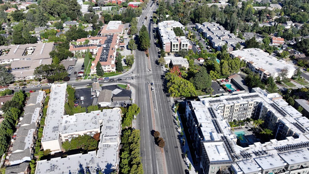 More Photos Of 4350 El Camino Real, Los Altos Service Station For Sale