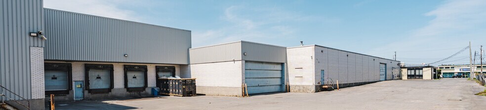 More Photos Of 5660 Rue Ferrier, Mont-Royal Distribution For Lease