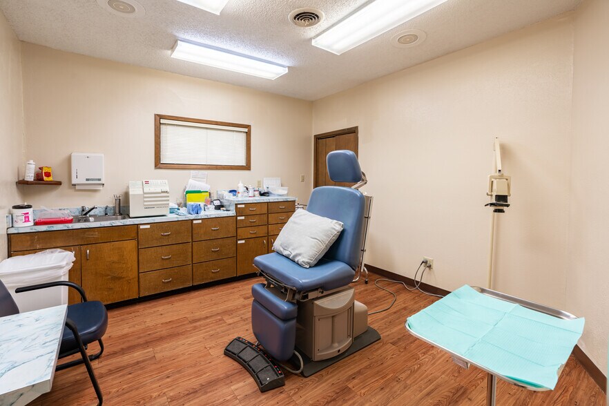 More Photos Of 8506 Wesley St, Greenville Medical For Sale