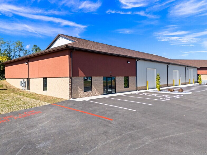 More Photos Of 975 Sawtooth Oak Cir, Harrisonburg Warehouse For Lease