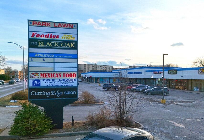 More Photos Of 9600-9652 S Pulaski Rd, Oak Lawn Freestanding For Sale