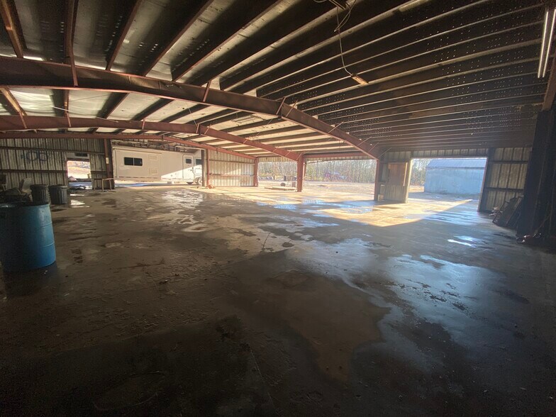 More Photos Of 668 Hollis Rd, Hollis Center Warehouse For Sale