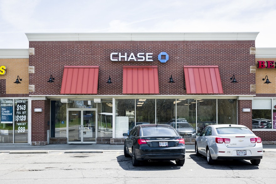 More Photos Of 22800-22840 Lake Shore Blvd, Euclid Supermarket For Sale