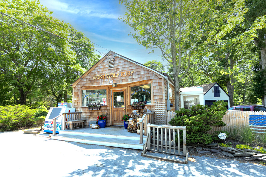 Primary Photo Of 472 Old Stone Hwy, East Hampton Storefront Retail Residential For Sale