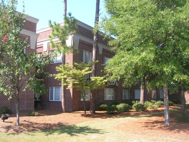 More Photos Of 430 Eastwood Rd, Wilmington Office For Sale