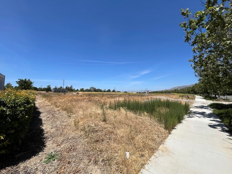 More Photos Of 1429 N McCarthy Blvd, Milpitas Land For Lease