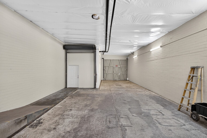 More Photos Of 6617 San Fernando Rd, Glendale Warehouse For Sale