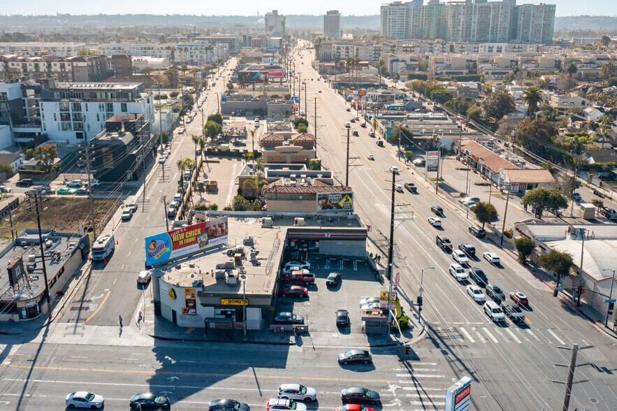 Primary Photo Of 4000-4010 Lincoln Blvd, Marina Del Rey Unknown For Lease