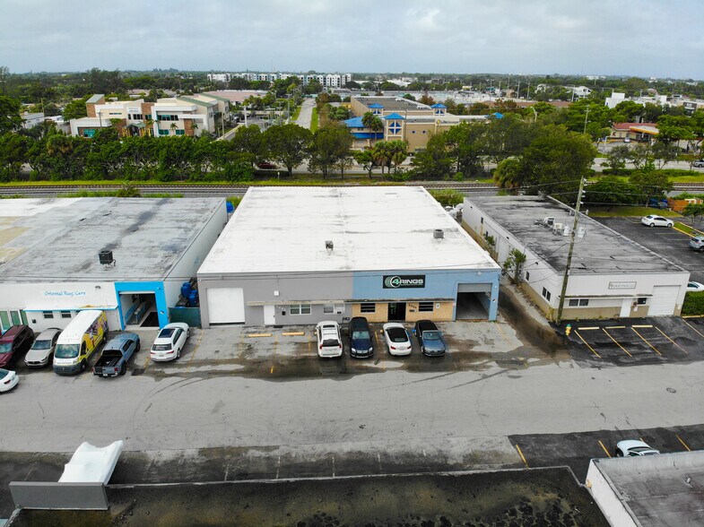More Photos Of 3031-3035 12th Ter, Oakland Park Industrial For Sale