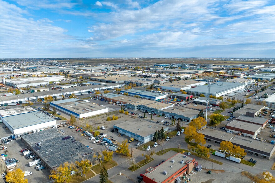 More Photos Of 4316 64 Av, Calgary Warehouse For Sale