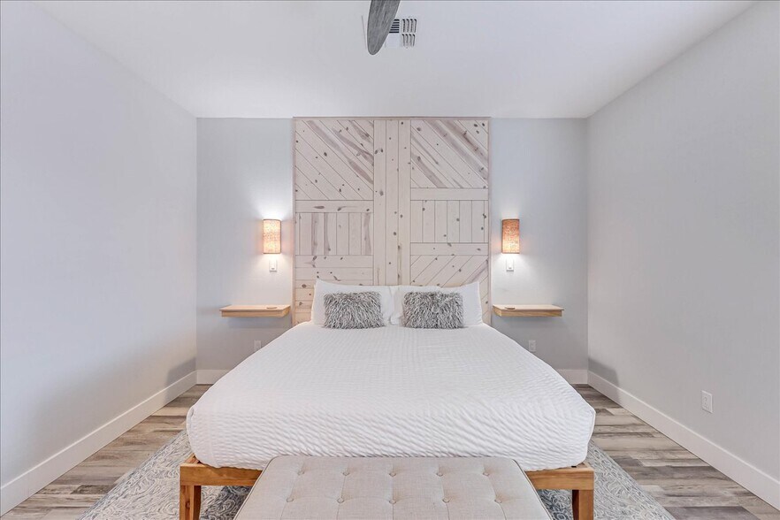 More Photos Of 121 Cut Off Rd, Port Aransas Office Residential For Sale