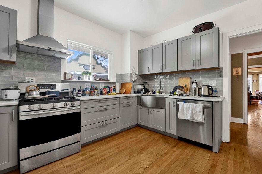 More Photos Of 309 Chicago Ave, Oak Park Apartments For Sale