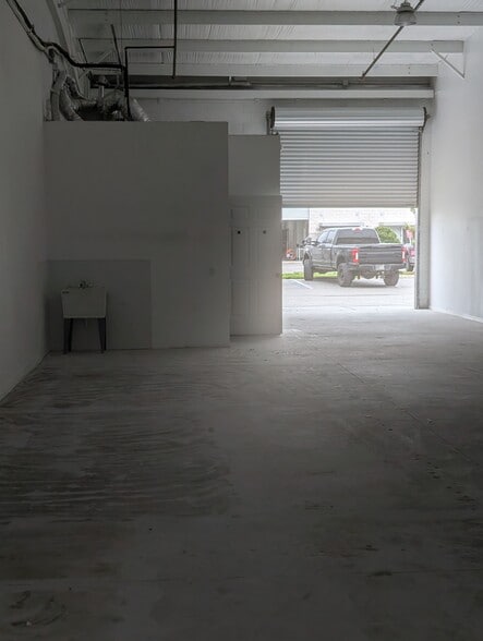 More Photos Of 1500 Tileston Rd, Saint Cloud Warehouse For Sale