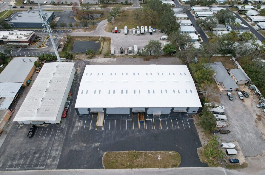 More Photos Of 2250 10th St SE, Largo Distribution For Sale