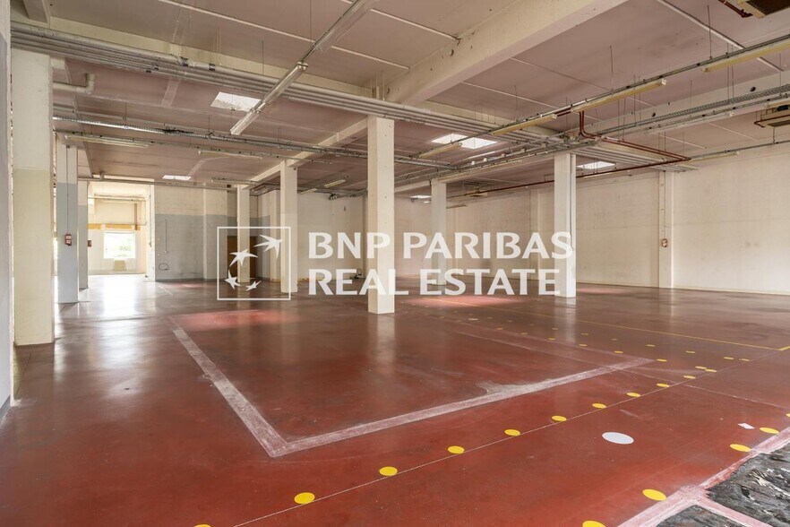 More Photos Of , Antony Office For Sale