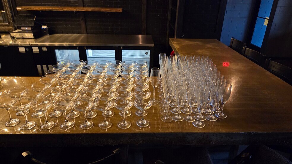 More Photos Of 508 Orapax St, Norfolk Restaurant For Lease