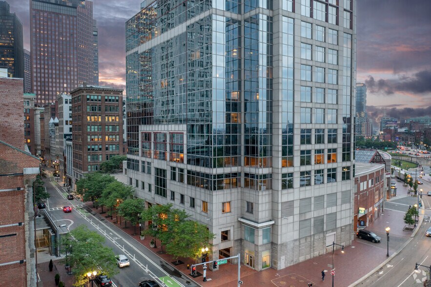 More Photos Of 200 State St, Boston Office For Lease