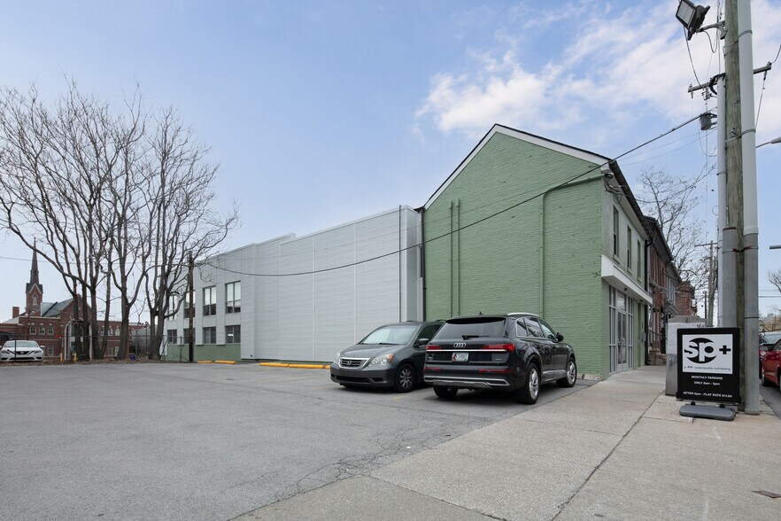More Photos Of 169-171 N Limestone, Lexington Loft Creative Space For Sale