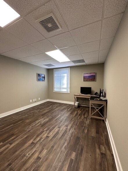 More Photos Of 2301 Stonehenge Dr, Raleigh Office For Lease
