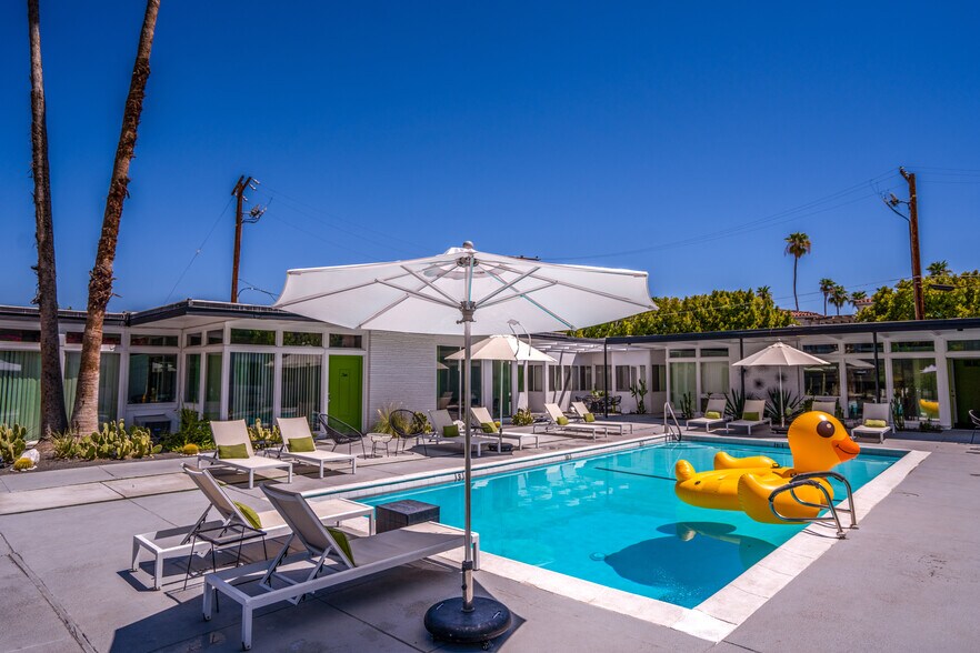 More Photos Of 350 S Belardo Rd, Palm Springs Hotel For Sale