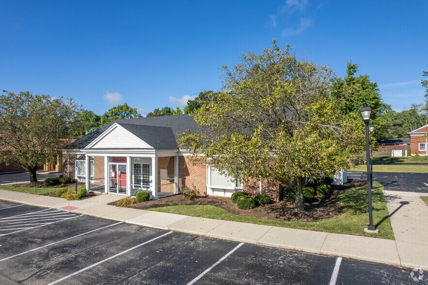 More Photos Of 20 W Whipp Rd, Dayton Bank For Lease