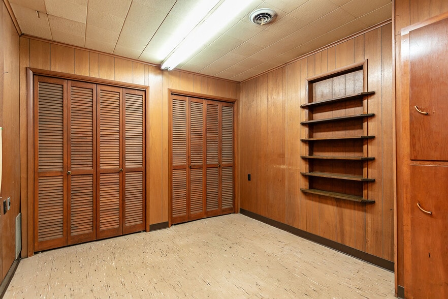 More Photos Of 500 E Main St, Lebanon Land For Sale