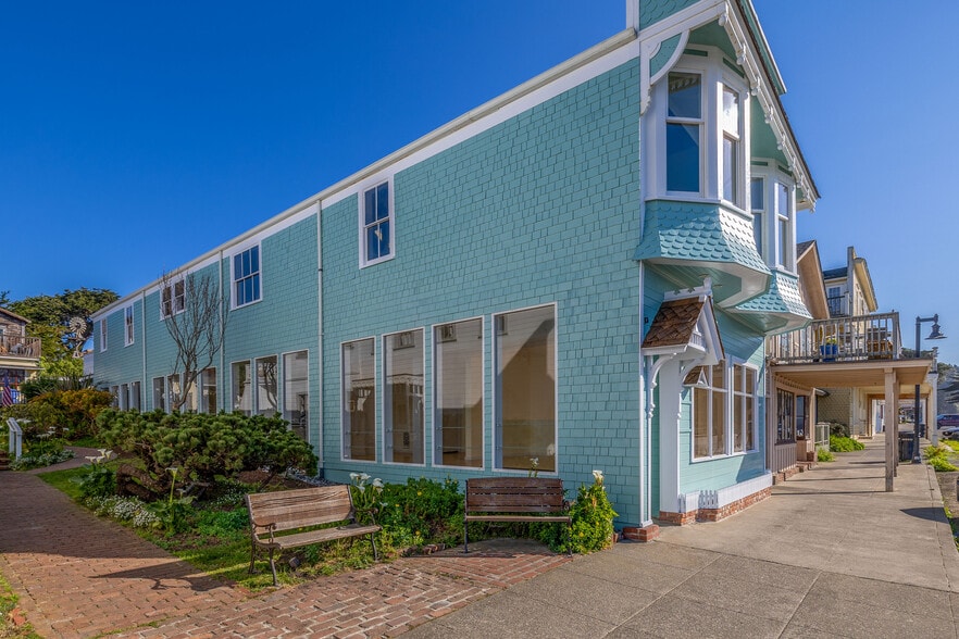 More Photos Of 45094 Main St, Mendocino General Retail For Sale