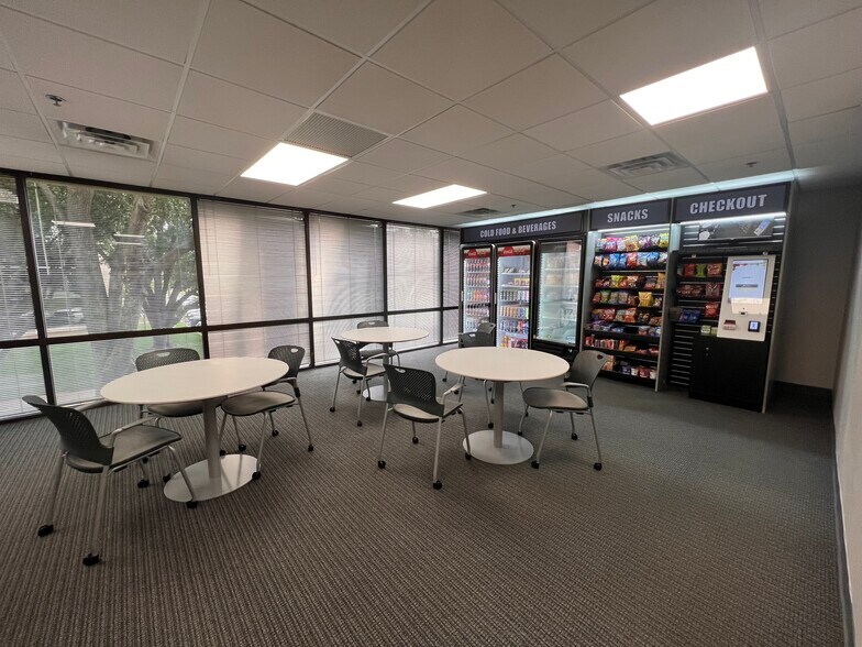 More Photos Of 201 NW 63rd St, Oklahoma City Office For Lease