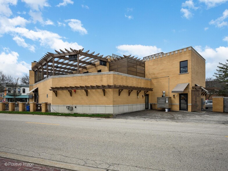 More Photos Of 250 Center St, Grayslake Storefront Retail Residential For Sale