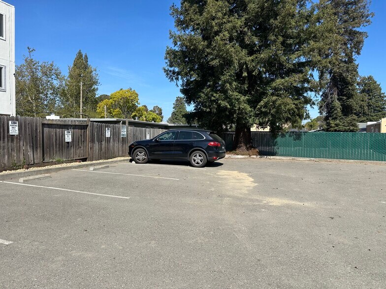 More Photos Of 1264 A St, Hayward Office For Lease