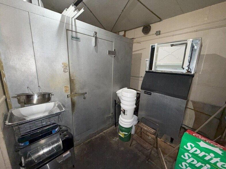 More Photos Of 402 Main St, Griswold Restaurant For Sale