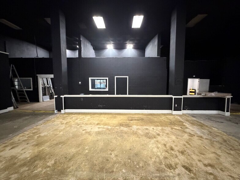 More Photos Of 1225 Cedar Shoals Dr, Athens Freestanding For Lease