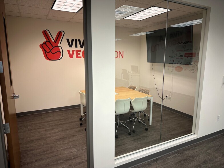 More Photos Of 1120 E Kennedy Blvd, Tampa Office For Sale