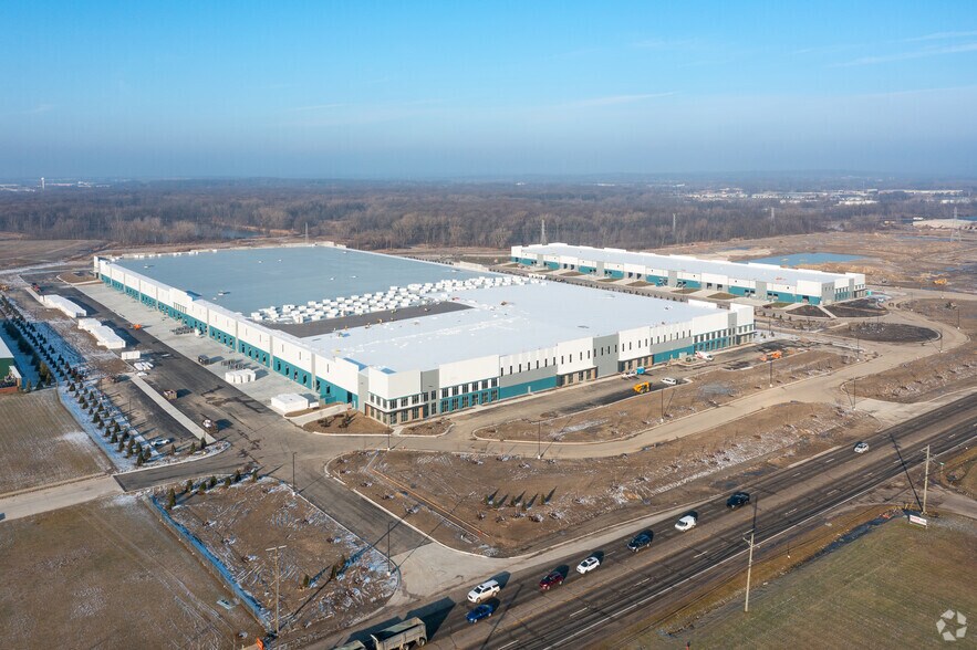 More Photos Of 10100 Assembly Park Dr, Wixom Distribution For Lease